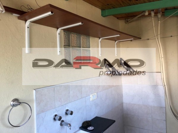 EXCELENTE PH 2 AMBIENTES EN ALQUILER TIPO DUPLEX CON PATIO  EN VILLA LUGANO
