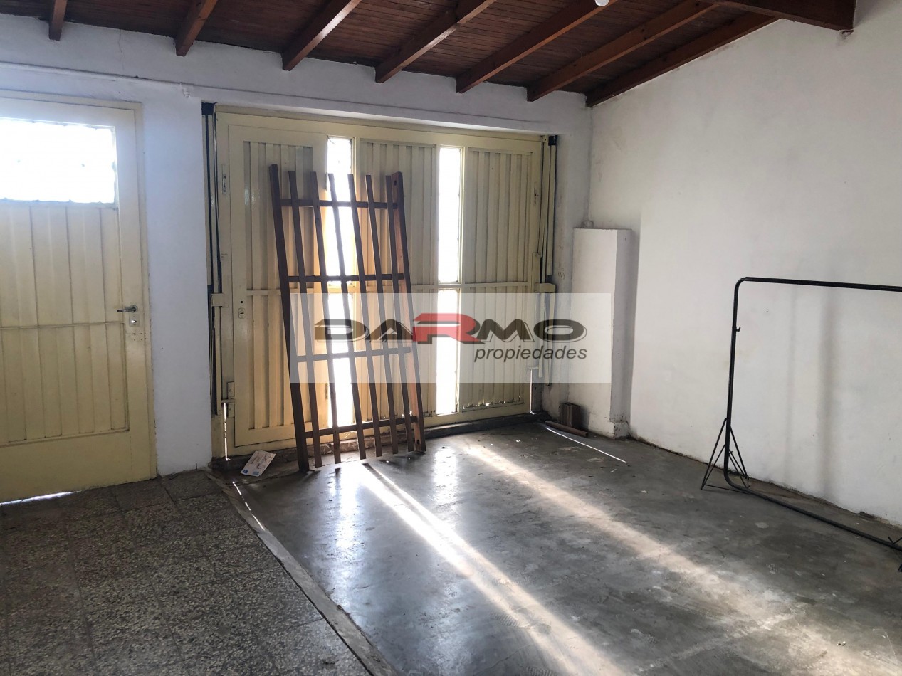 PH 4 AMB AL FRENTE CON GARAJE Y PATIO EN ALQUILER PARA USO COMERCIAL VILLA LUGANO
