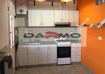 EXCELENTE PH 2 AMBIENTES EN ALQUILER TIPO DUPLEX CON PATIO  EN VILLA LUGANO
