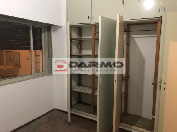 DEPARTAMENTO EN PLANTA BAJA DE 3 AMBIENTES CON GRAN PATIO CON JARDIN - VILLA LUGANO