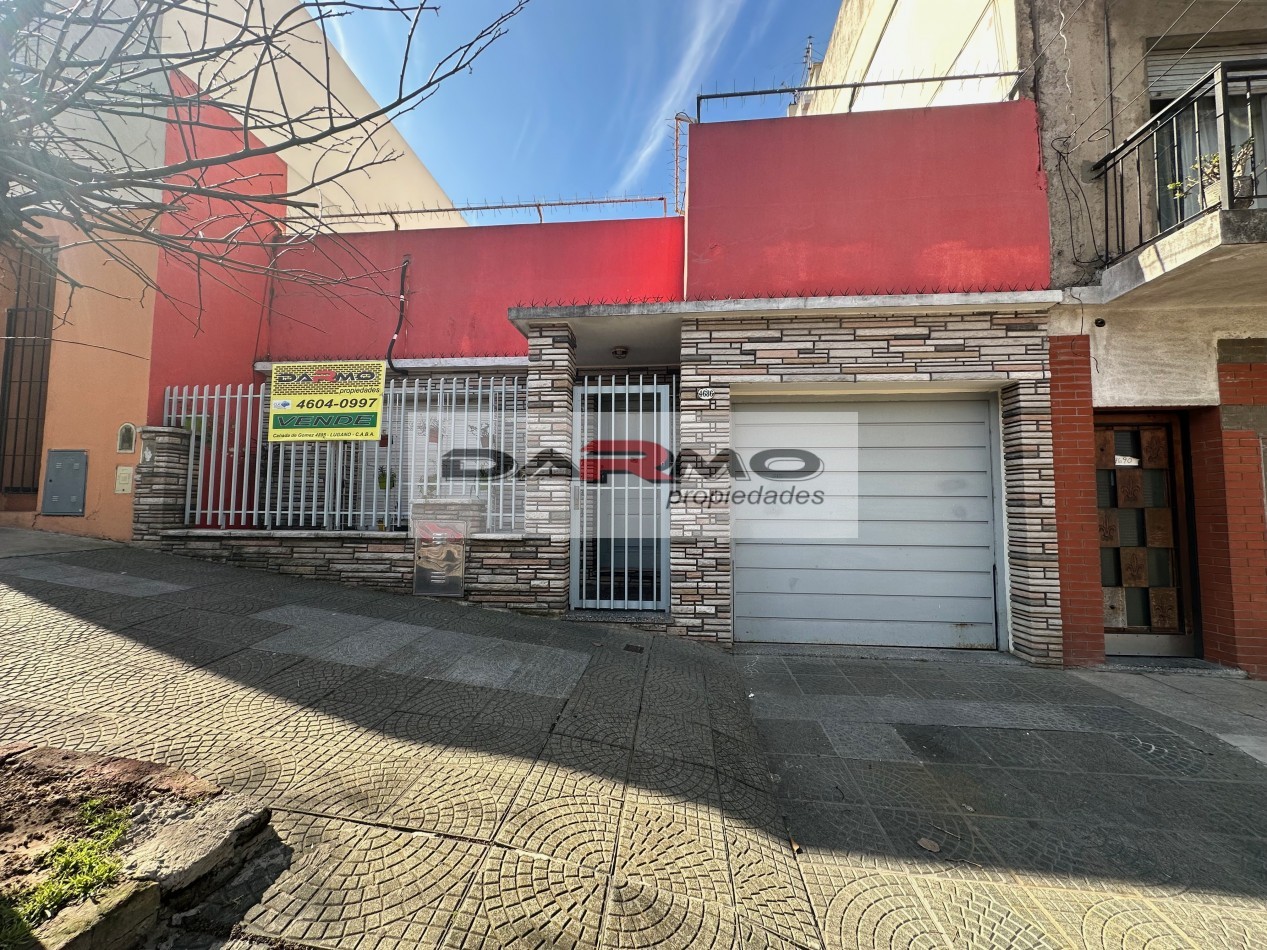 EXCELENTE CASA 3AMB A MTS DE CENTRO COMERCIAL CHILAVERT VILLA LUGANO - GARAJE - PATIO ANDALUZ Y  TERRAZA