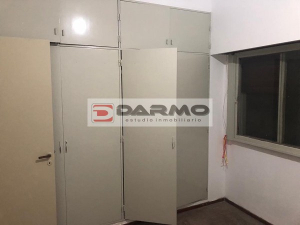 DEPARTAMENTO EN PLANTA BAJA DE 3 AMBIENTES CON GRAN PATIO CON JARDIN - VILLA LUGANO