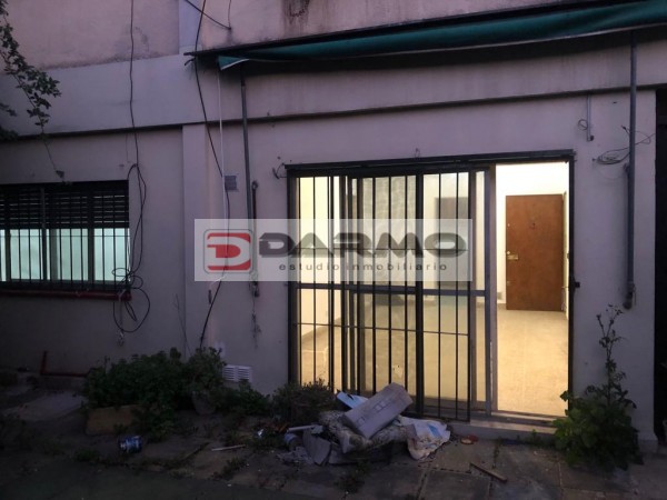 DEPARTAMENTO EN PLANTA BAJA DE 3 AMBIENTES CON GRAN PATIO CON JARDIN - VILLA LUGANO