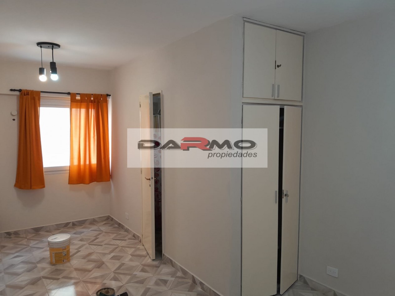 EXCELENTE MONOAMBIENTE EN IMPECABLE ESTADO LATERAL MUY LUMINOSO PROXIMO A LA AV RIVADAVIA