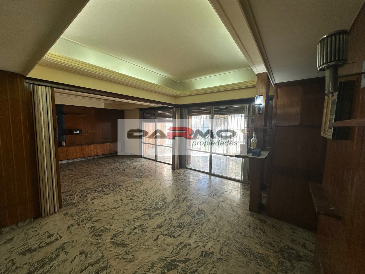 CASA DE 5 AMB EN VENTA VILLA LUGANO