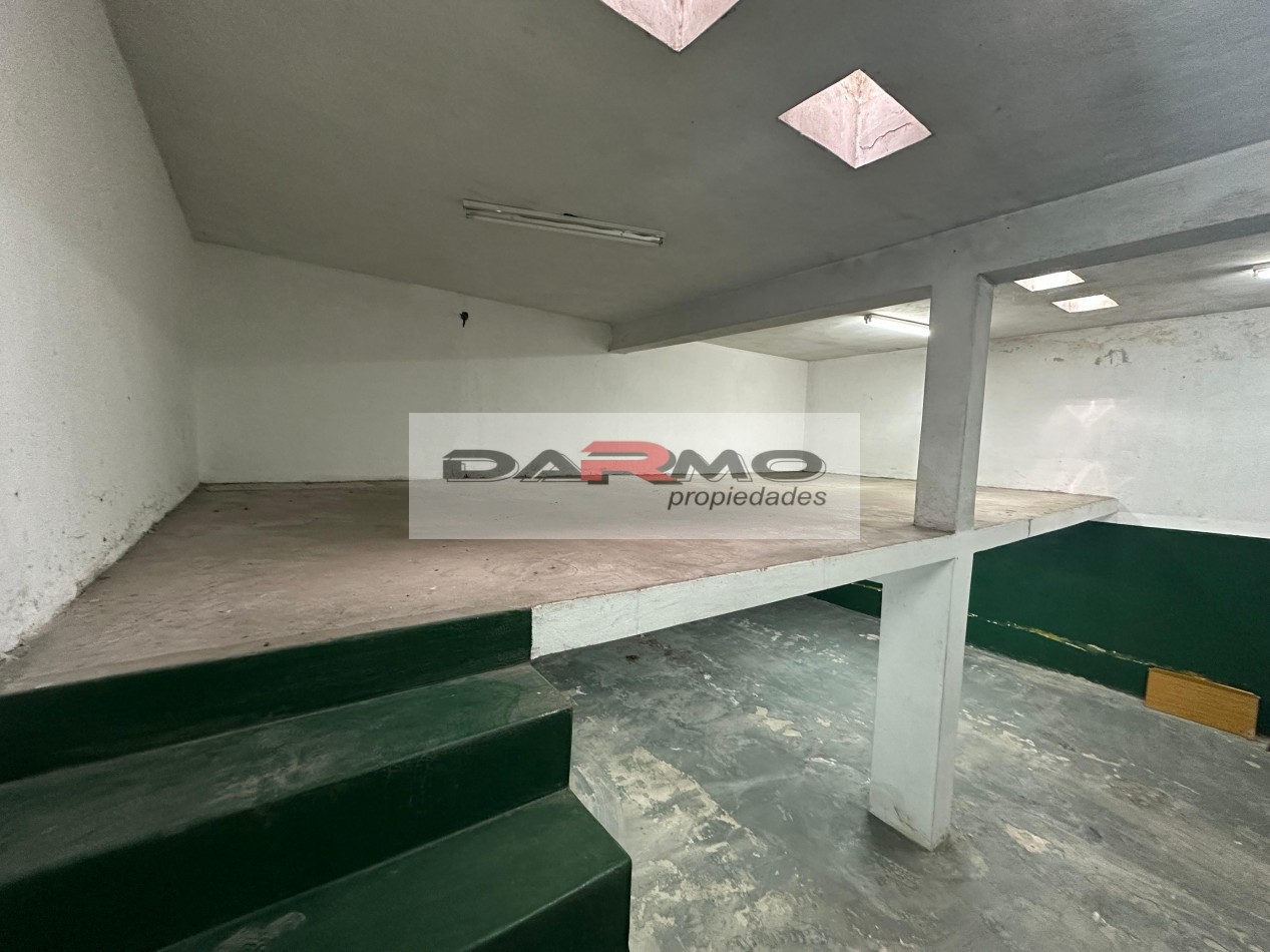 ALQUILER EXCELENTE GALPON INTERNO IDEAL TALLER COSTURA, CALZADO, DEPOSITO, ETC. 150 M2 APROX EN VILLA SOLDATI