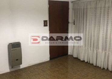 Departamento tipo PH de 3 Amplios Ambientes Al Frente con terraza, 2o piso por escalera - Villa Lugano