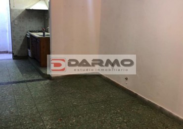 ALQUILER CASA 3 AMBIENTES CON TERRAZA EN VILLA LUGANO
